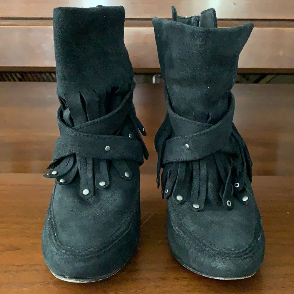 Joie Born to Run ankle boot